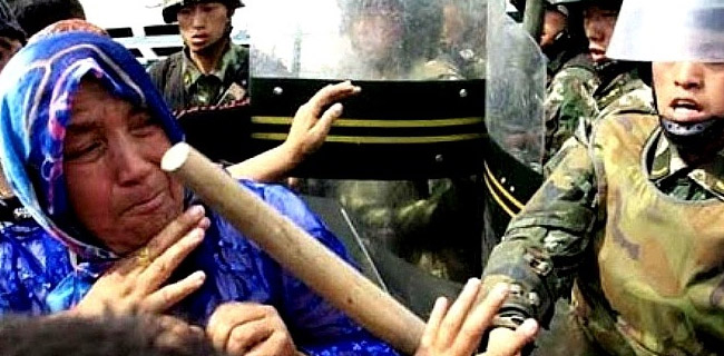 Soal Muslim Uighur, Pemerintah Tersandera Utang Dan Investasi