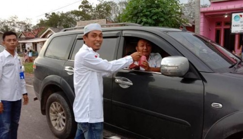 AJOI Mesuji Berbagi Takjil