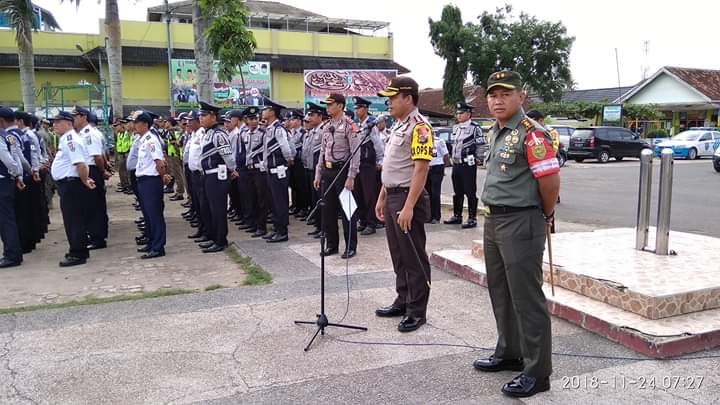 Apel Gelar Pasukan Pengamanan Kunjungan Presiden RI di Pringsewu