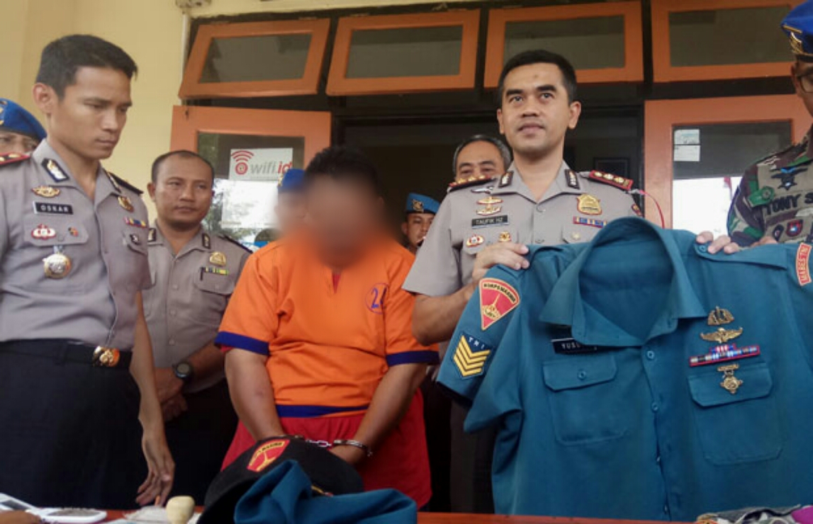 Marinir Gadungan Dibekuk Tim Buser Polsek Banyuwangi