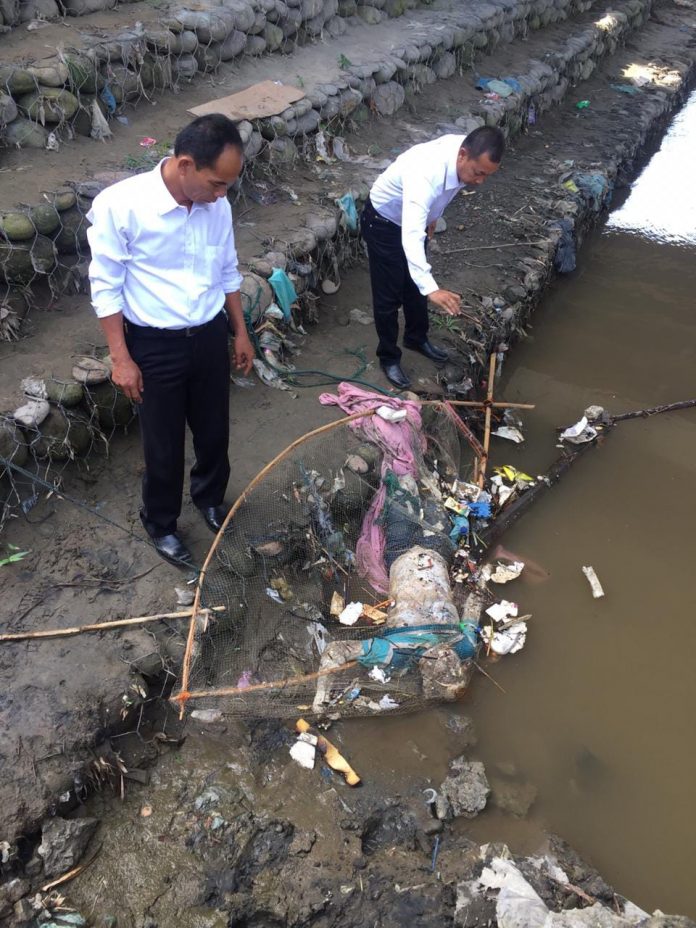 Diduga Korban Pembunuhan, Mayat Pria di Aliran Sungai Deli Ditemukan Membusuk
