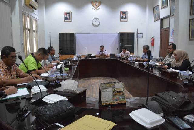 Komisi II Gelar Hearing bersama DISPORAPAR Kota Metro