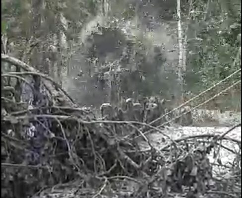 Semburan Air Bercampur Lumpur Hebohkan Warga Tanjong Meunye