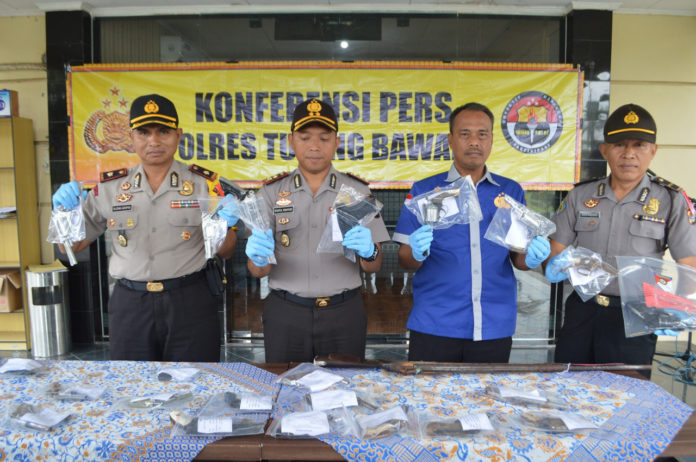 Operasi Waspada Krakatau, Polres Tulang Bawang Amankan 24 Pucuk Senpi dan 28 Butir Amunisi Aktif