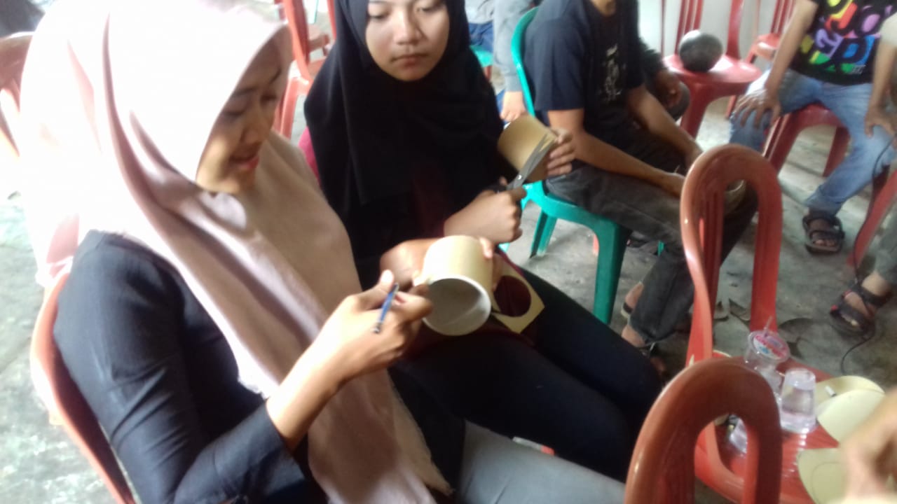 Forkom Literasi Lamsel Adakan Pelatihan Usaha Pemuda Kreatif