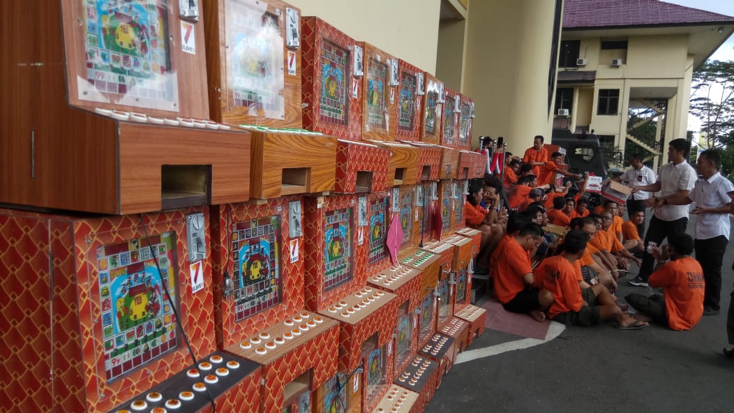 Polda Kalbar Ungkap Judi Dingdong Omset Miliaran