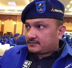 Pembebasan Ba’asyir Dibatalkan, Ferdinand: Siapa Yang Sebar Hoax Jokowi Atau Yusril?