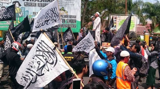 Ribuan Umat Islam Garut Gelar Aksi Bela Tauhid Kutuk Aksi Banser