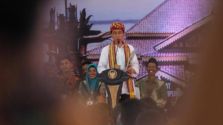 Kesal Dituduh PKI, Jokowi Ingin ‘Tabok’ Penyebar Hoax