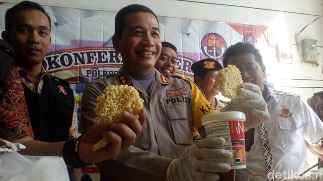 Home Industry Mi Instan Digerebek, Gunakan Bahan Kedaluwarsa