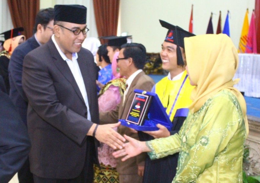 Beasiswa Andi Surya, Darma UMITRA Indonesia Sebagai Kampus Rakyat