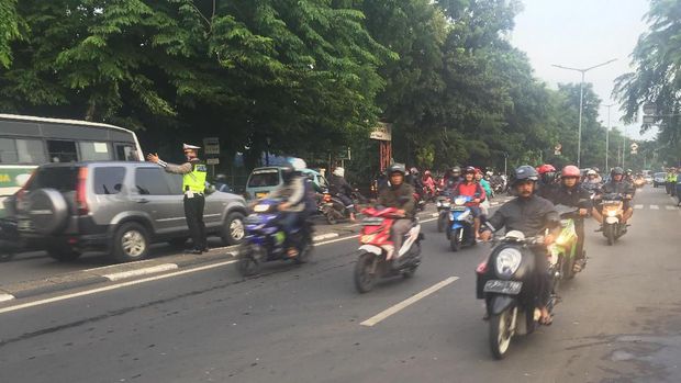 Pasca Perusakan Polsek Ciracas, Arus Lalu Lintas Kembali Normal