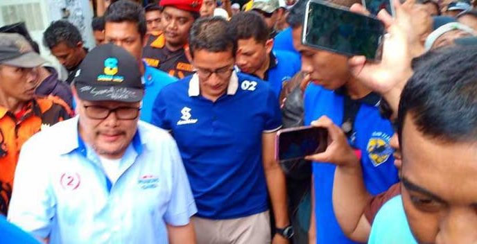 Sandiaga Uno Datangi Lokasi Kebakaran di Tambora Sebelum ke Pasar Mitra