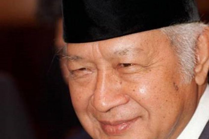 Nama Mantan Presiden Soeharto dan Gus Dur Tak Diusulkan Untuk Gelar Pahlawan Nasional?