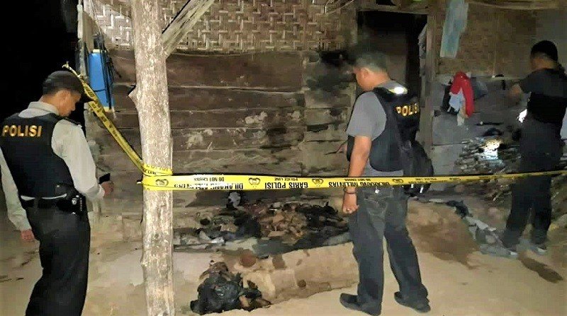 Rumah Tokoh Kampung di Mesuji Dibakar, Anak dan Istrinya Dilukai dan Ditembak