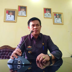 Diskominfo Pesbar Realisasikan Pembangunan Menara Jaringan Telekomunikasi di Wilayah Wayharu