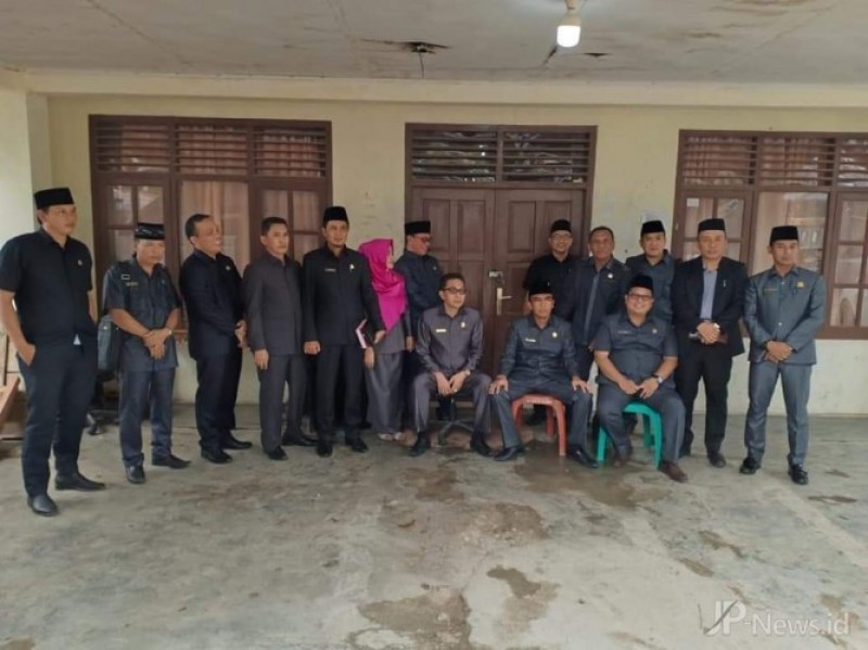 Pemkab Pesibar Bantah Informasi Gagalnya Rapat Paripurna Pengesahan RAPBD 2019