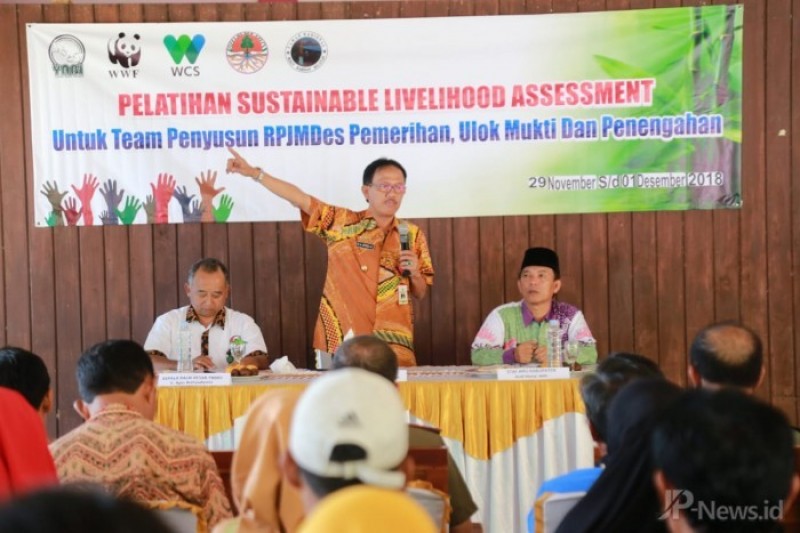 Bupati Pesibar Agus Istiqlal Ajak Lestarikan Badak