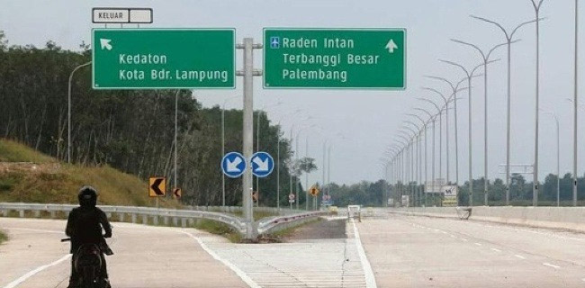 Warga Tolak Exit Tol Depan Itera Lampung
