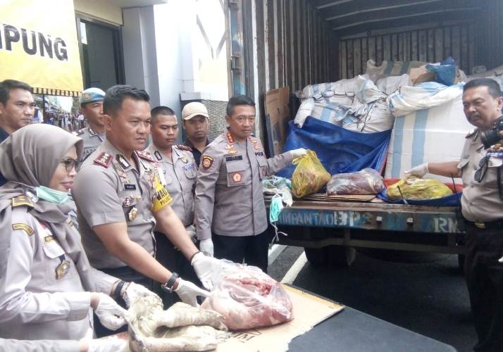 Tiga Ton Daging Celeng Diamankan Polisi