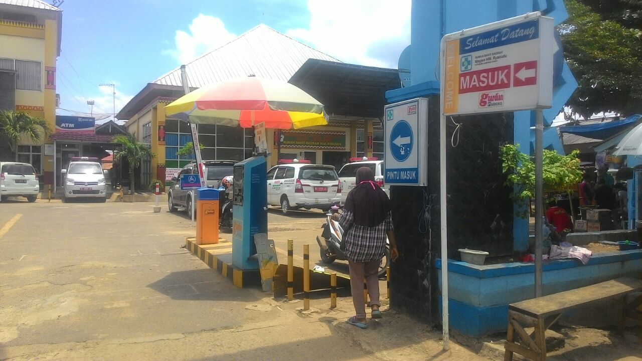 Adi Rasjid : Hentikan Pengelolaan Parkir Digital RSUD Ryacudu Kotabumi