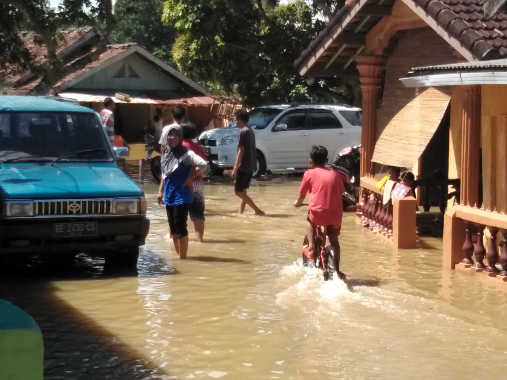 Hujan Deras, Lampura Dikepung Banjir