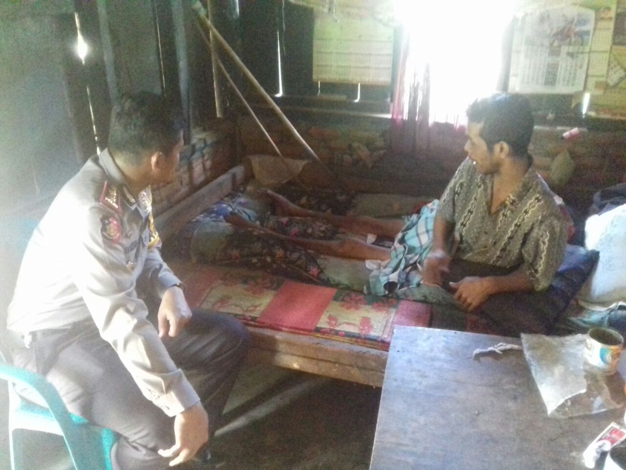 Polres Lampura Bantu Penderita Cacat Fisik