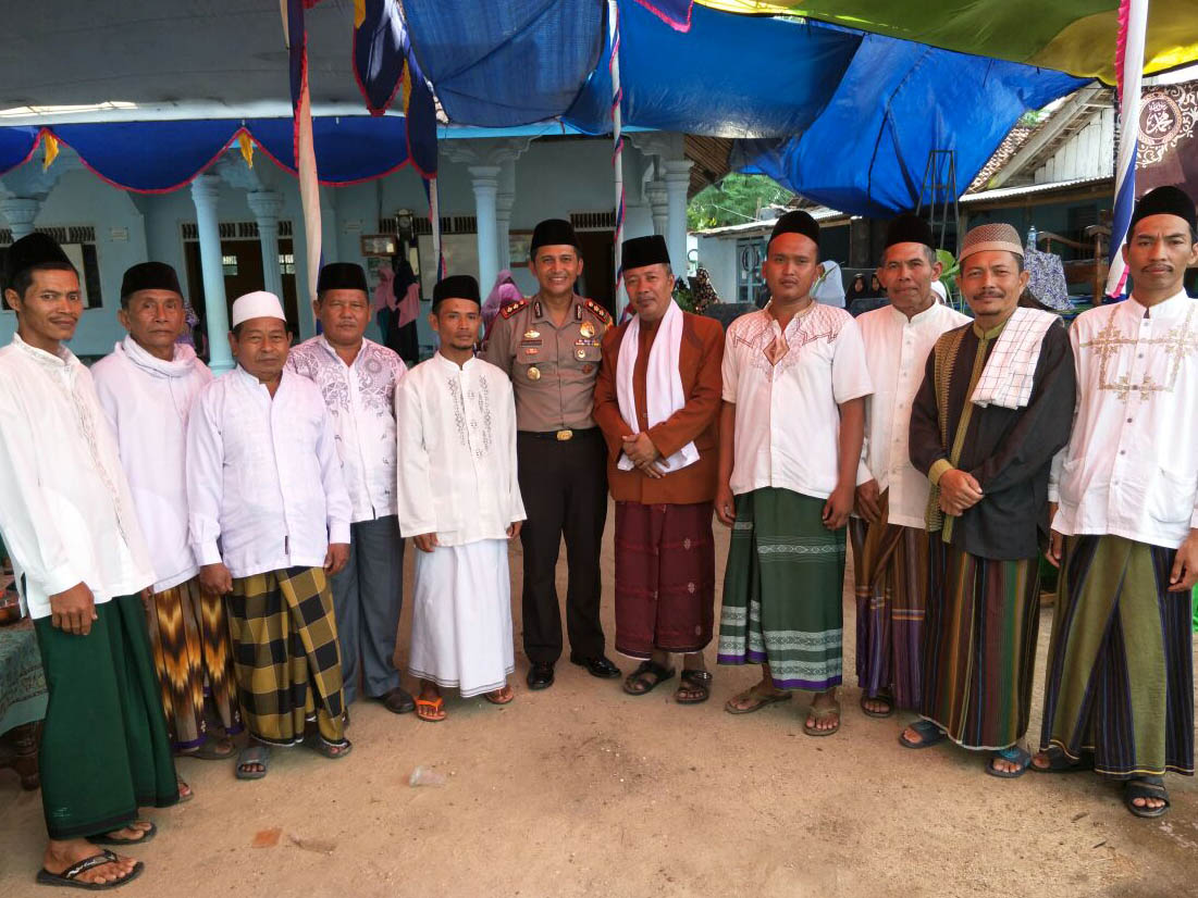 AKBP. Eka Mulyana Menghadiri Isra’ Mi’raj di Desa Isorejo