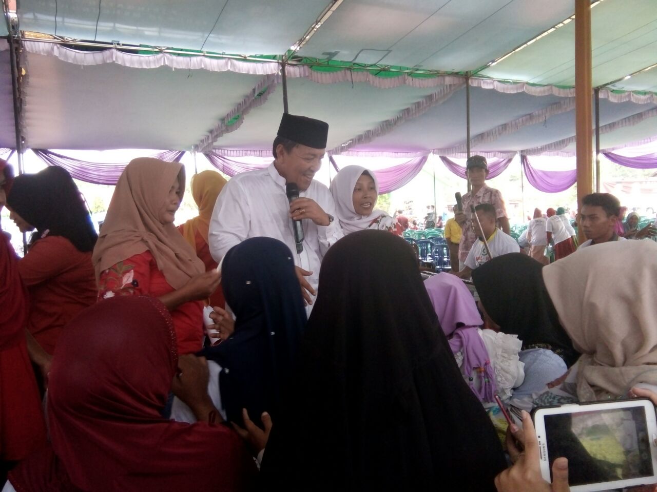 Ribuan Warga Padangratu Doakan Arinal Nunik Jadi Gubernur Lampung