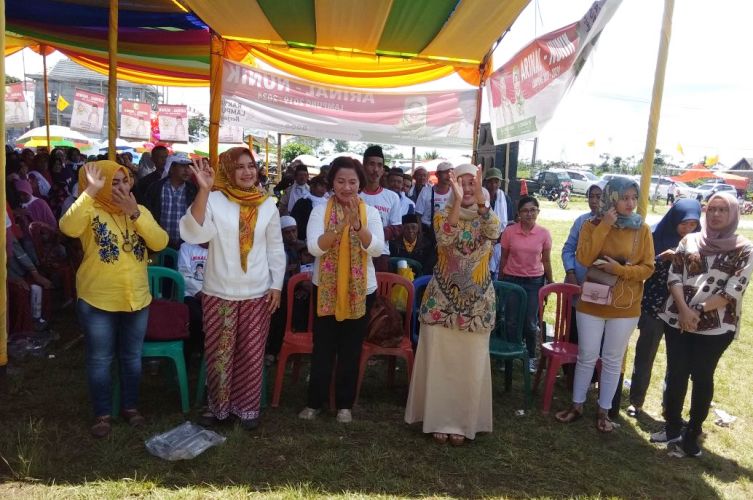 Arinal Djunaidi-Chusnunia Lakukan Kampanye Dialogis Di Lambar