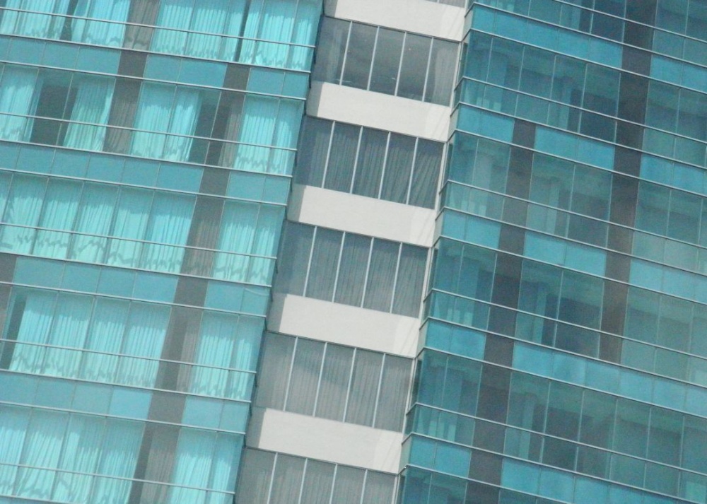 Kamar Lantai 8 Hotel Novotel Terbakar?