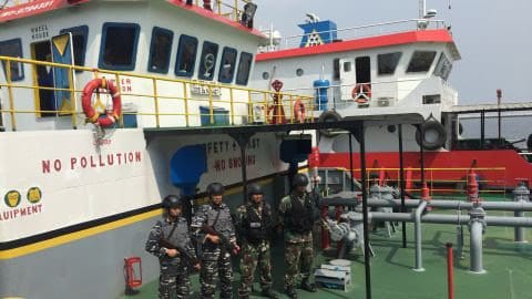 Patroli TNI-AL tangkap Dua Kapal “Mafia” BBM Ilegal Di Perairan Mutun Lampung