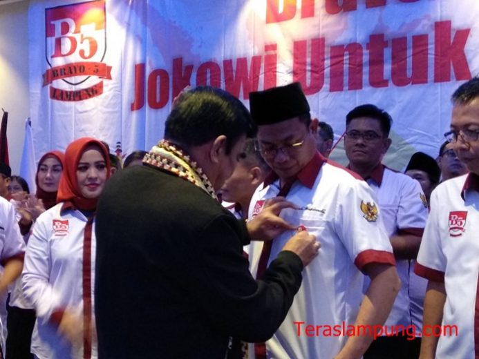 Jendral (pur) Fachrul Rozi Kukuhkan Kepengurusan Bravo 5 Lampung