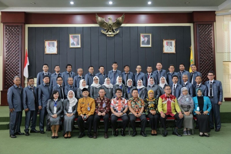 Hamartoni Tutup Diklatpim Tingkat III Pejabat Administrator