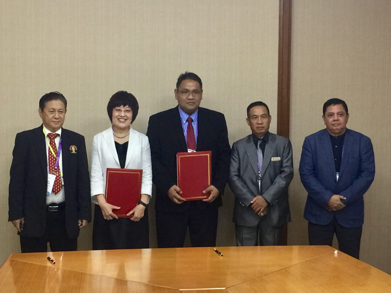 Ketua Bidang Luar Negeri PWI Teguh Hadiri Konferensi Forum Wartawan Belt and Road 2018 di Beijing