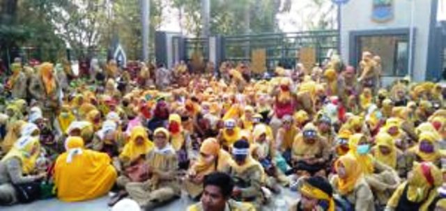 Aksi Damai Guru Honorer Kabupaten Bekasi