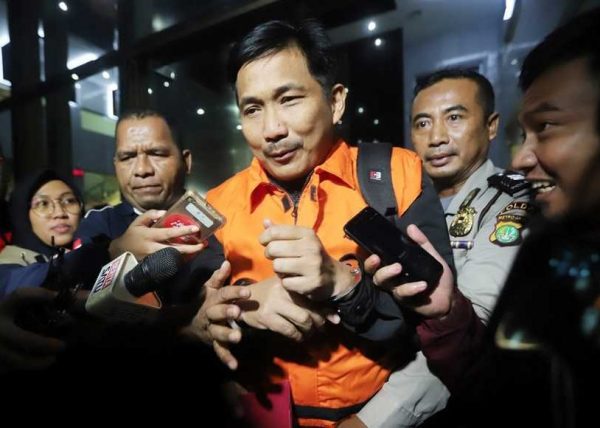 Uang Suap 400 Ribu Amplop Fraksi Golkar Dari Menteri Kabinet Jokowi?