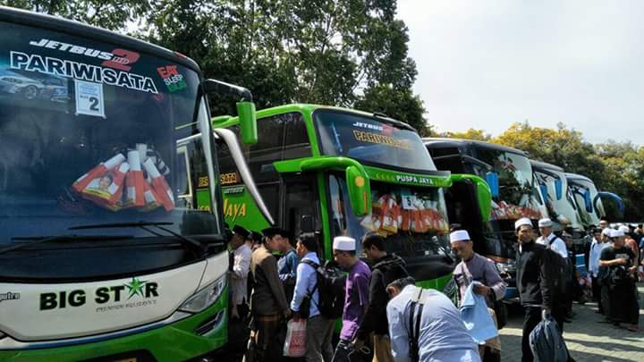 Arinal Ajak 277 Warga Wisata Religi Ke Jawa Tengah