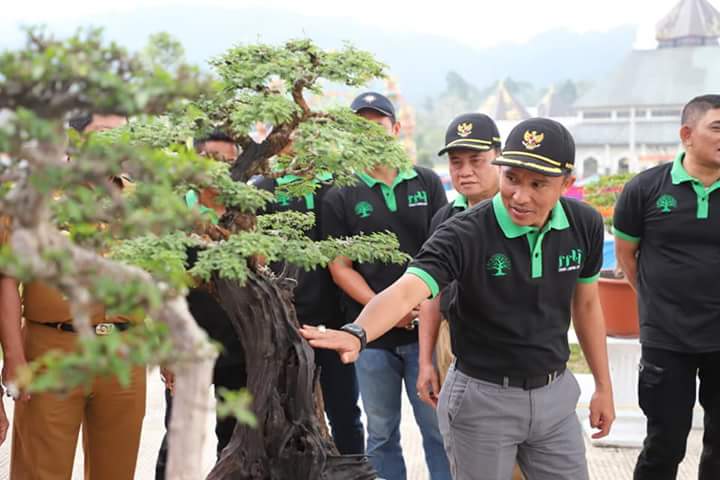 Hi. Parosil Lantik Pengurus PPBI Lampung Barat