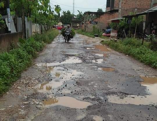Lapor Pak Walikota, Jalan M Yunus Ujung Way Kandis Rusak Dan Butuh Diperbaiki