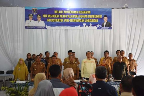 Bangkit Beri Apresiasi Camat Metro Pusat