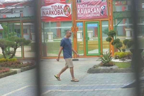 Menunggu Sidang Bupati Non-aktif Agung Masuk Sel Mapeling Rutan Kelas I Bandar Lampung
