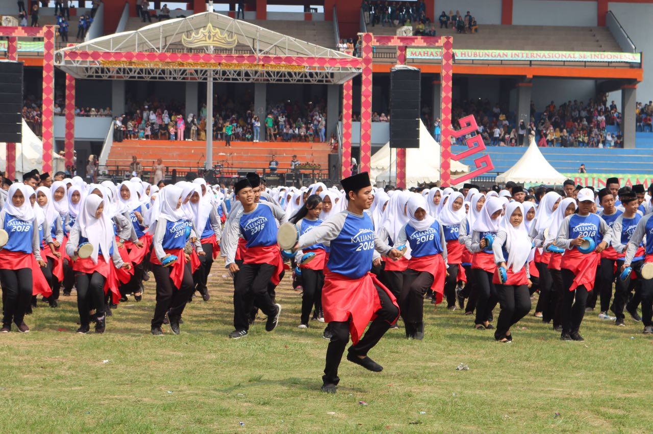 Tari Bedana Dengan 3500 Penari Semarakkan Festival Kalianda