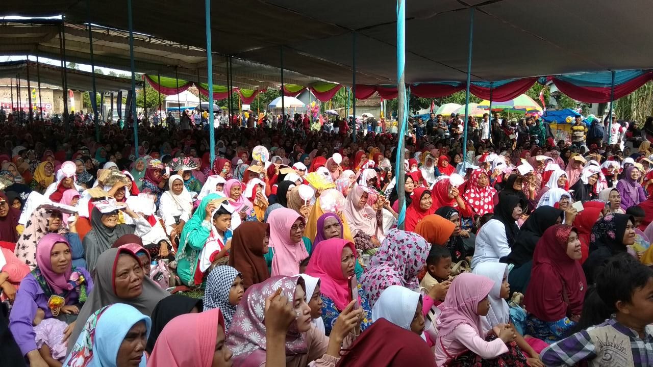 Masyarakat Jabung Ingin Herman HN Perbaiki Jalan dan Majukan Pertanian