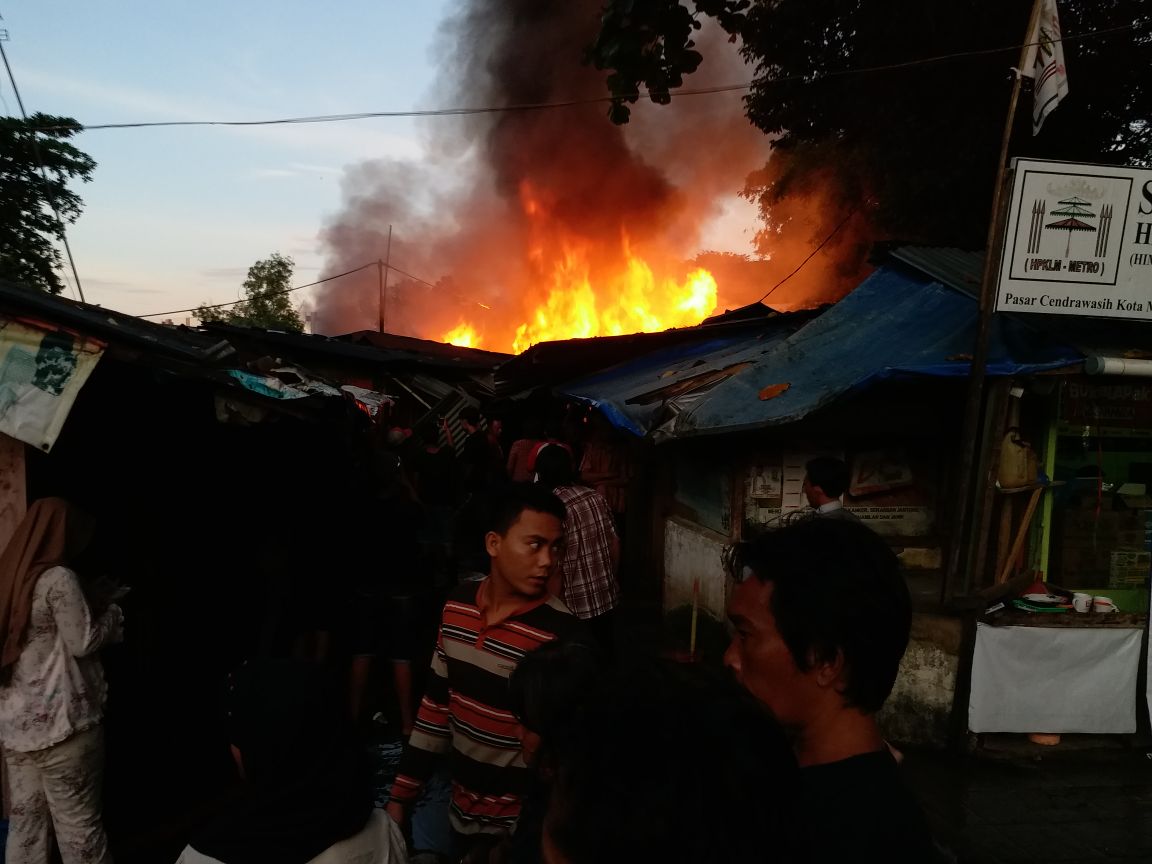 Pasar Cendrawasih Kota Metro Dilahap Sijago Merah