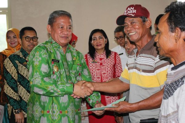 Lima Ratus Warga Tejosari Metro Timur Terima Sertifikat Tanah