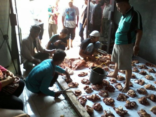 Pimpinan Sidakpost Qurban Satu Ekor Sapi