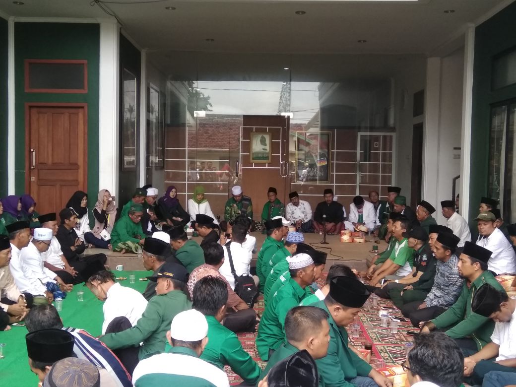 PKB dan Golkar Doa Bersama Kader Sebelum Daftar ke KPU