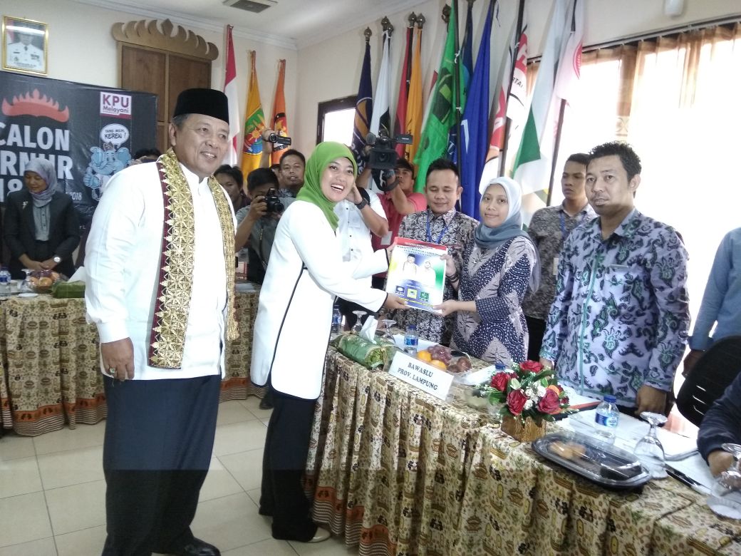 KPU Nyatakan Berkas Arinal-Nunik Lengkap