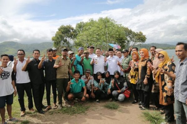 Gubernur Kunjungi Danau Asam Suoh